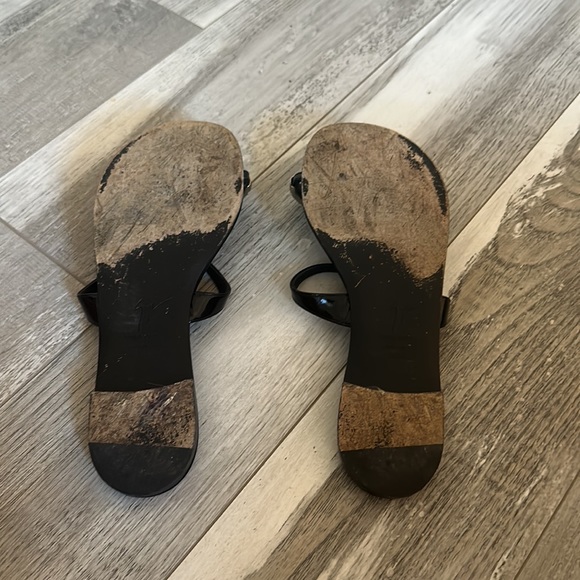 Giuseppe Zanotti Ring flat sandals - Picture 2 of 3